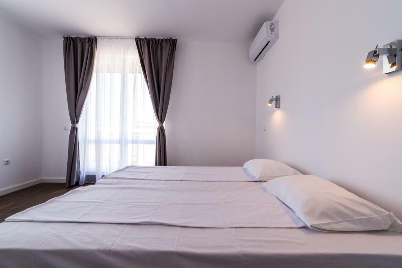 Salia Apartments Царево Екстериор снимка